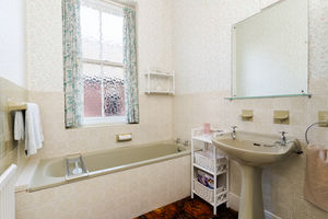 Photo 19- click for photo gallery